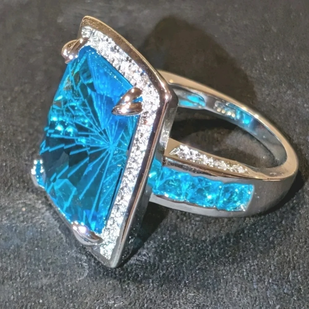 12 TCW Swiss Blue topaz & White Sapphire Luxurious 925 Silver Statement Ring Sz9